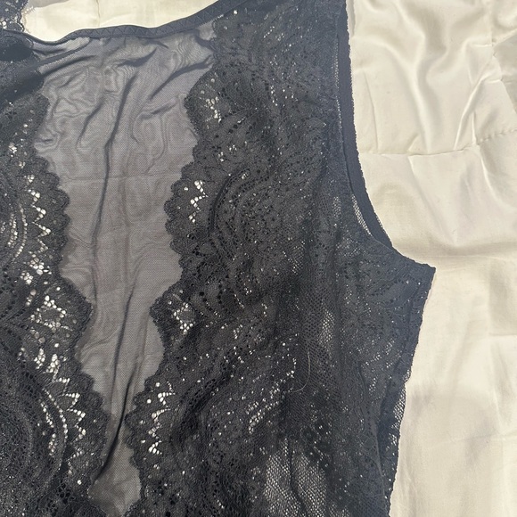 Lace Bodysuit - Picture 4 of 5